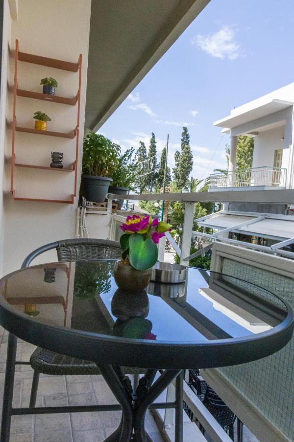 Couples Retreat, Fully Equipped Studio/ Loutraki Beach Διαμέρισμα Εξωτερικό φωτογραφία